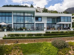 4 Bedroom House in Spanish Farm