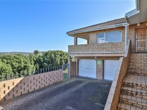 3 Bed House in Station Hill