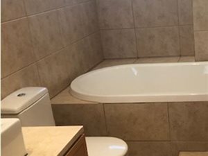 2 Bed Apartment in Melrose Estate