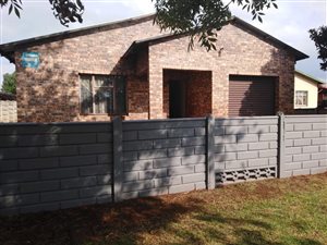 3 Bed House in Fairleigh