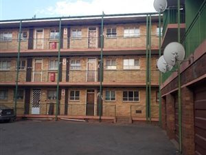 2 Bed Flat in Vanderbijlpark CW1