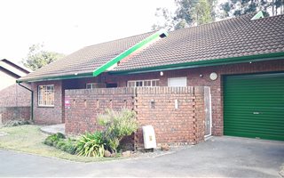 2 Bedroom Simplex in Chase Valley