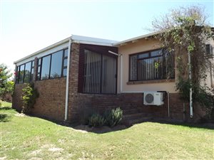 2 bedroom house for sale in East Bank | T3113315