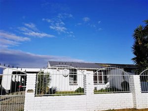 4 Bed House in Young Park