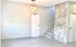 3 Bedroom Duplex in Parklands North