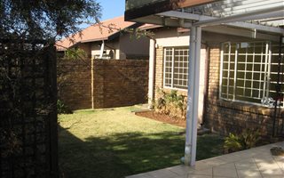 2 Bedroom Townhouse in Pierre van Ryneveld