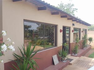 13 ha Farm in Skeerpoort