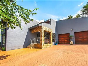 5 Bed House in Florida Glen