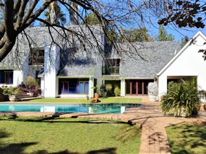 6 Bed House in Chartwell