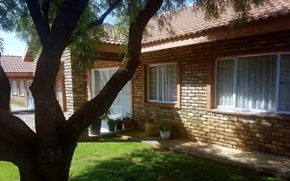 2 Bedroom Apartment in Doringkruin