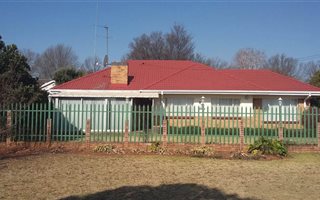 3 Bedroom House in Risiville