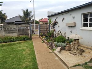 2 Bed House in Geduld