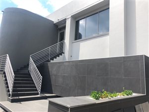 832 m² Commercial space in Waverley