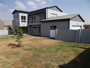 3 Bed House in Midstream Meadows