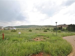 700 m² Land available in Eikenhof