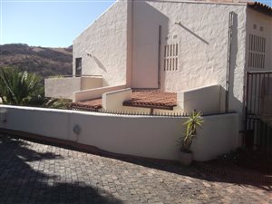3 Bed Townhouse in Kibler Park