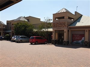 811 m² Office Space in Rustenburg Central