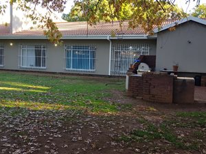 3 Bed House in Three Rivers East