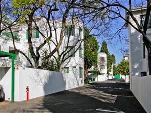 2 Bed Apartment in Dunkeld West