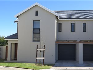 3 Bed House in Graanendal