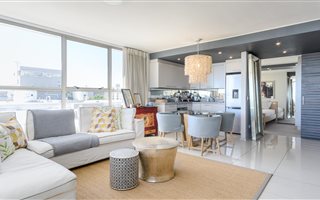 2 Bedroom Apartment in Green Point