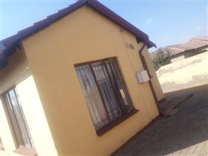 3 Bed House in Rabie Ridge