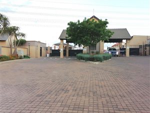 2 Bed Townhouse in Noordwyk