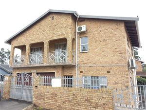 5 Bed House in Chatsworth Central
