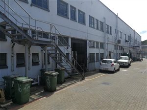 330 m² Commercial space in Jacobs