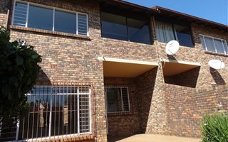 3 Bedroom Townhouse in Fairland