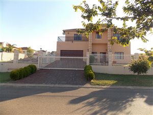 5 Bed House in Thatchfield
