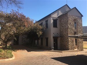 118 m² Commercial space in Eldoraigne
