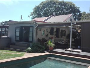 4 Bedroom House in Manor Gardens