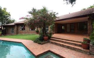 4 Bedroom House in Hurlingham Manor