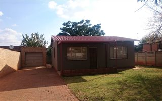 2 Bedroom House in Randlespark