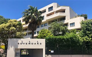 0.5 Bedroom Apartment in Newlands