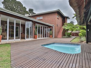 5 Bed House in Cowies Hill