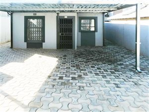 3 Bed House in Clayville