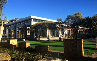 1 Bedroom Apartment in Modderfontein