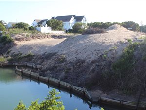 1615 m² Land available in St Francis Bay Canals