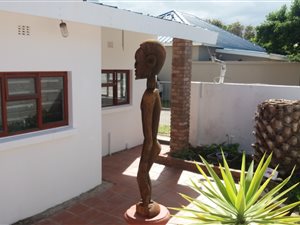 4 Bed House in Mossel Bay Central