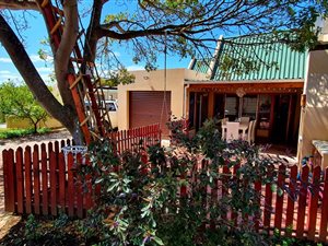 3 Bed Townhouse in Stilbaai