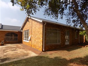 4 Bed House in Carletonville