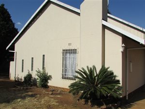 4 Bed House in Marlands