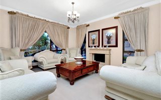 4 Bedroom House in Ruimsig Country Estate