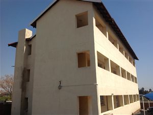 2 Bed Apartment in Rensburg