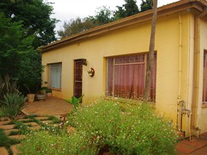 4 Bed House in Parktown Estate