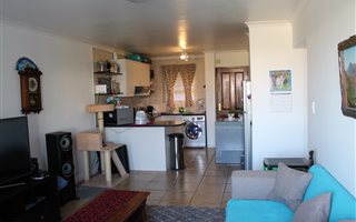 2 Bedroom Apartment in Burgundy Estate
