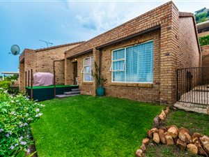 3 Bedroom Townhouse in Constantia Kloof