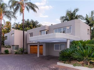4 Bed Townhouse in Brummeria